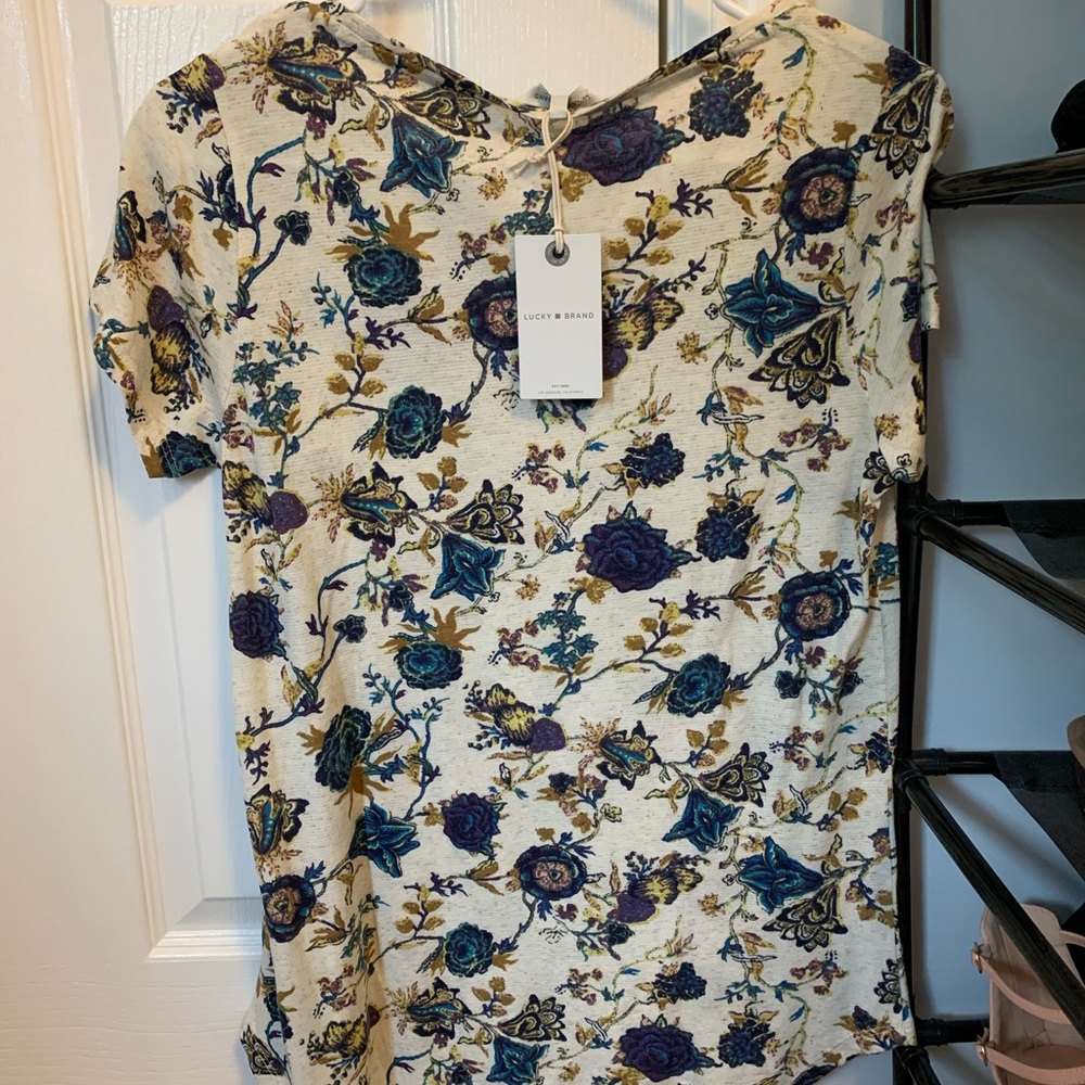 ✨NWT✨ lucky brand top